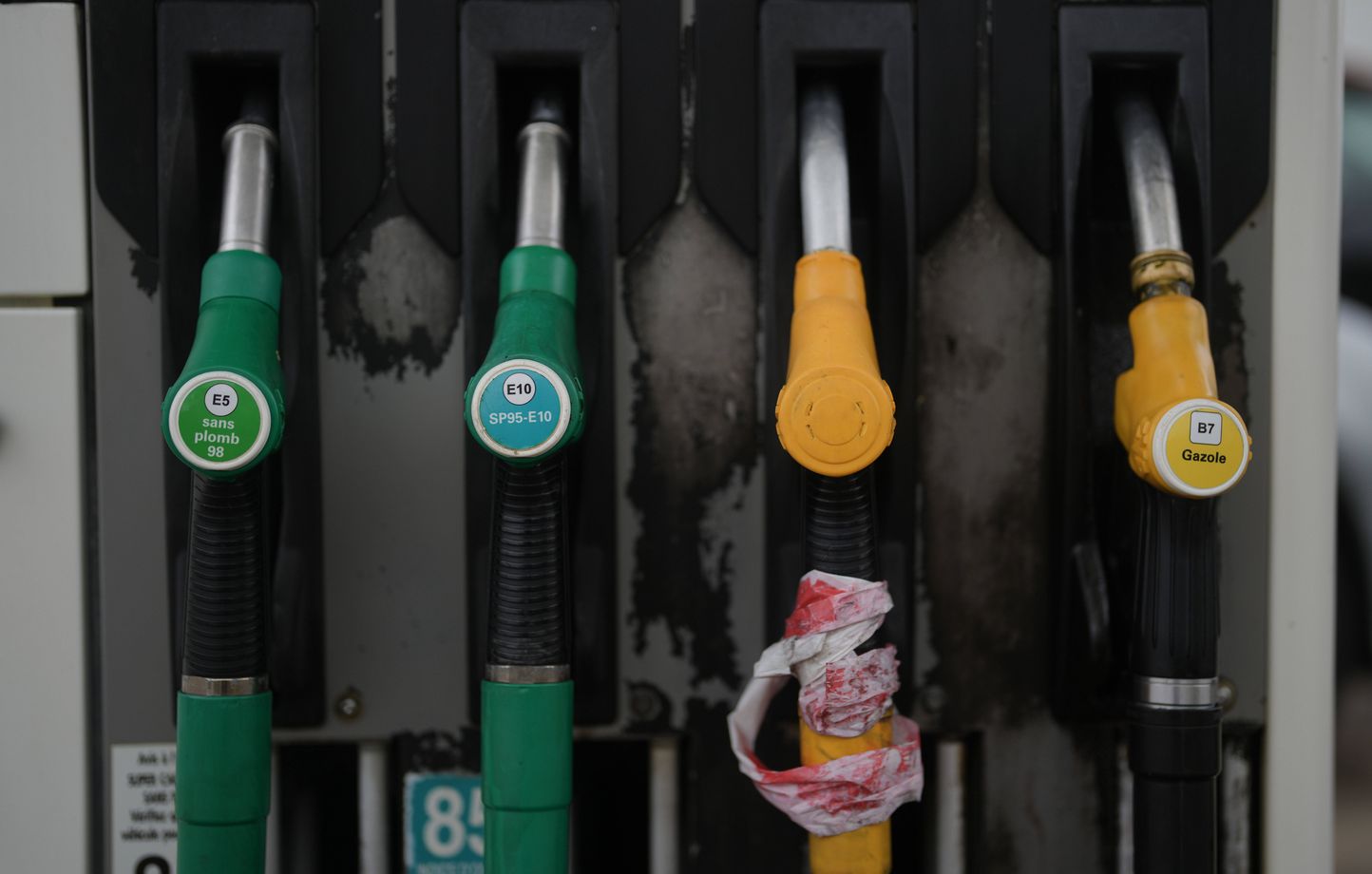 El gobierno estudia regular los márgenes de los precios del combustible en el surtidor El gobierno estudia regular los márgenes de los precios del combustible en el surtidor